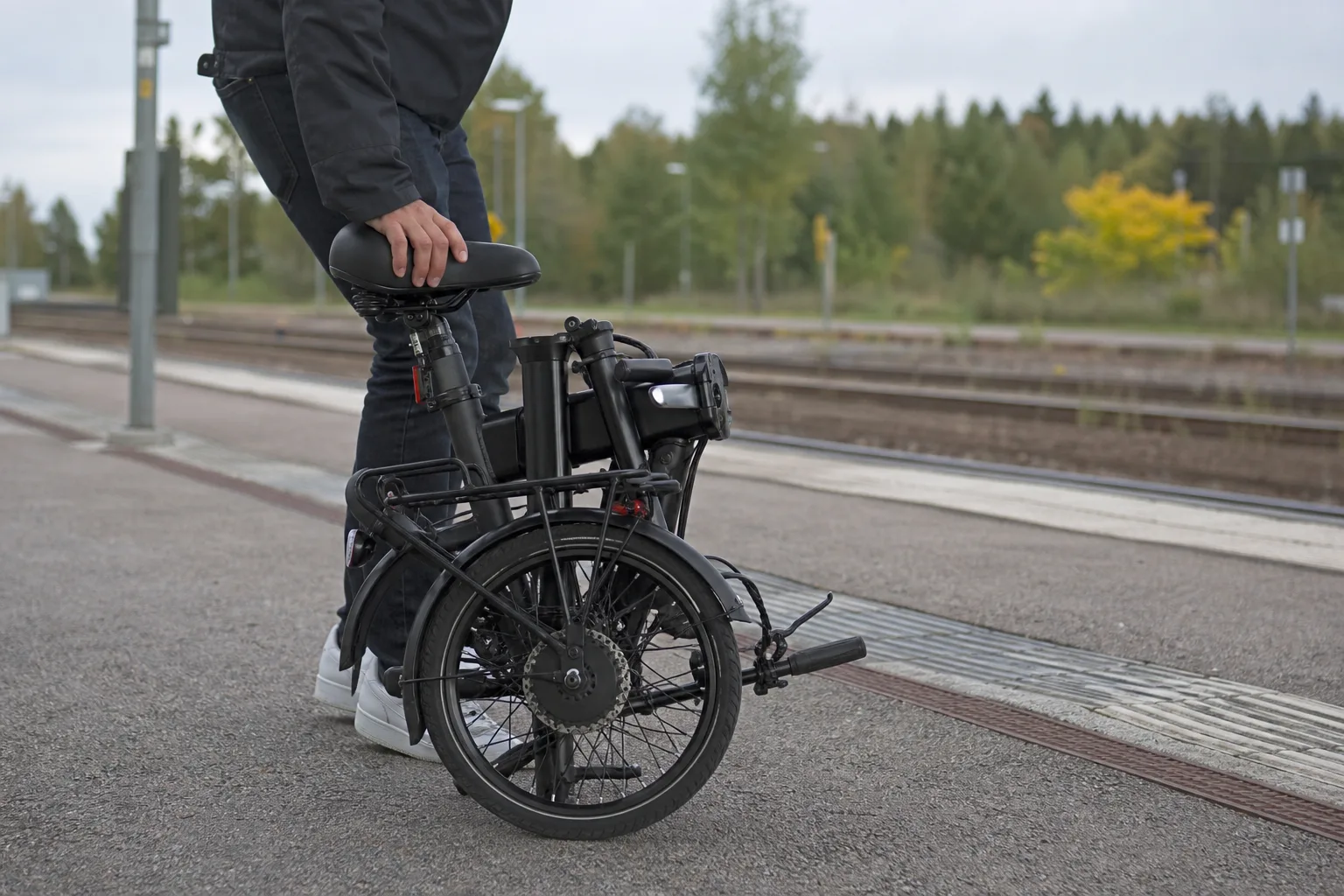Hopfällbar elcykel