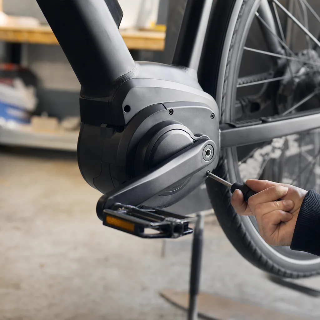 Mittmotor eller navmotor – vilket ska du välja?